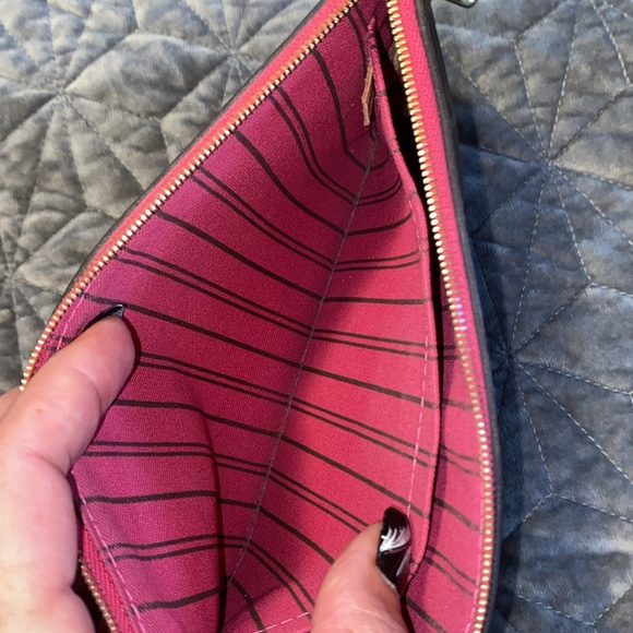 Louis Vuitton Authentic Brown Monogram Neverful Pouch Wristlet - Picture 7 of 14